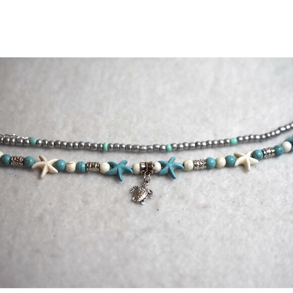 Beachy Blue/Silver Tone/White Double Beaded Turtle Charm 8 Inch Anklet Bracelet - Picture 4 of 4